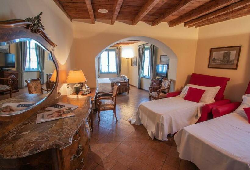 四人标准间, Albergo Le Due Corti