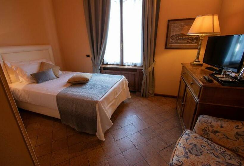 高级单人间, Albergo Le Due Corti