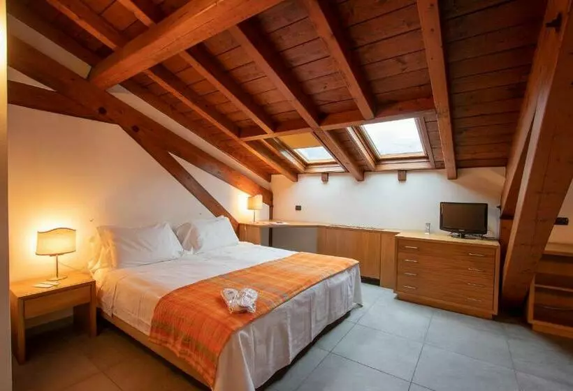 エコノミールーム, Albergo Le Due Corti