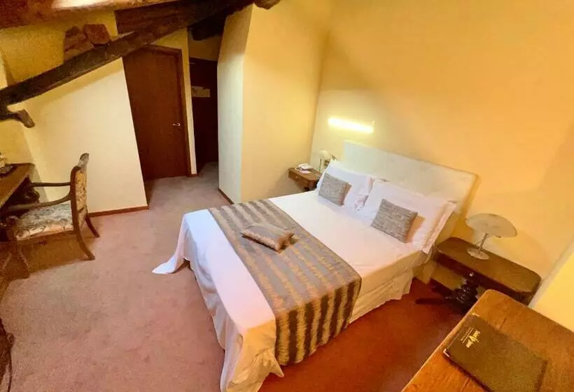 エコノミールーム, Albergo Le Due Corti