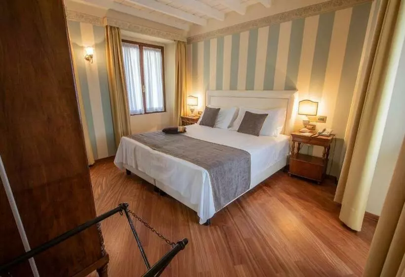 デラックスルーム, Albergo Le Due Corti