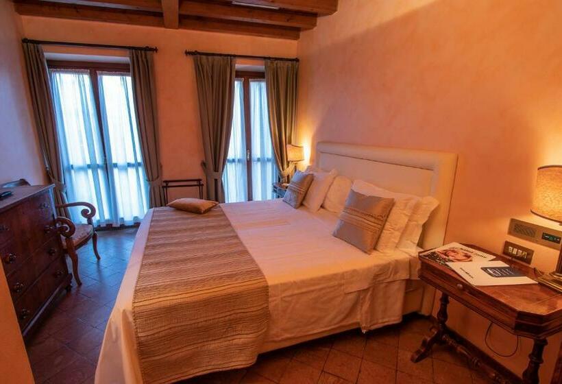 高级大房间, Albergo Le Due Corti