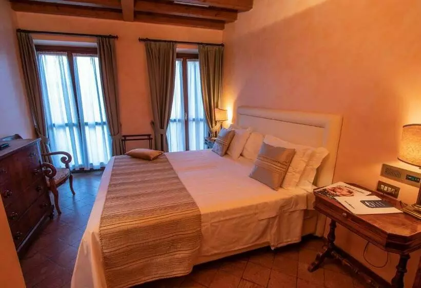 スーペリアールーム, Albergo Le Due Corti