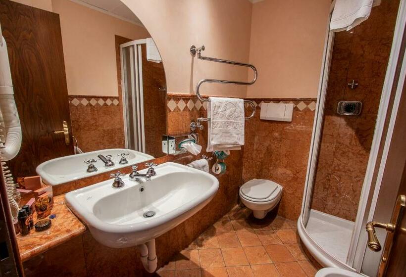 高级大房间, Albergo Le Due Corti