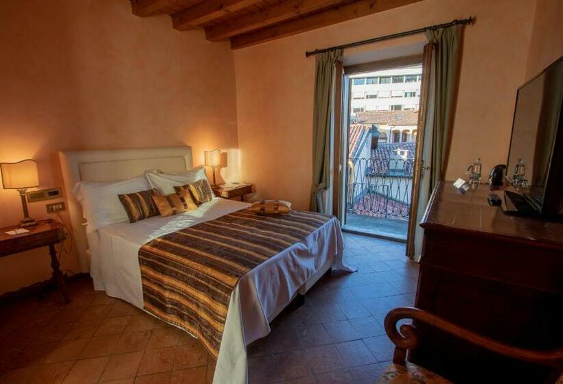 高级大房间, Albergo Le Due Corti