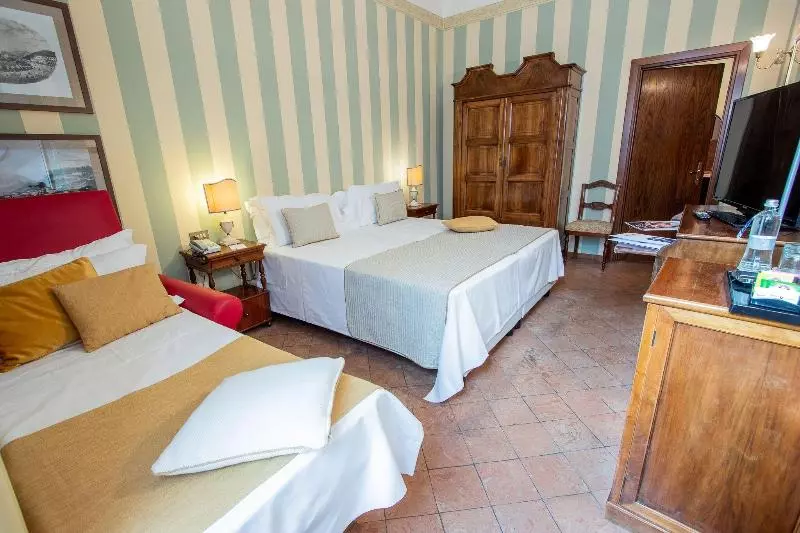 スタンダードトリプルルーム, Albergo Le Due Corti