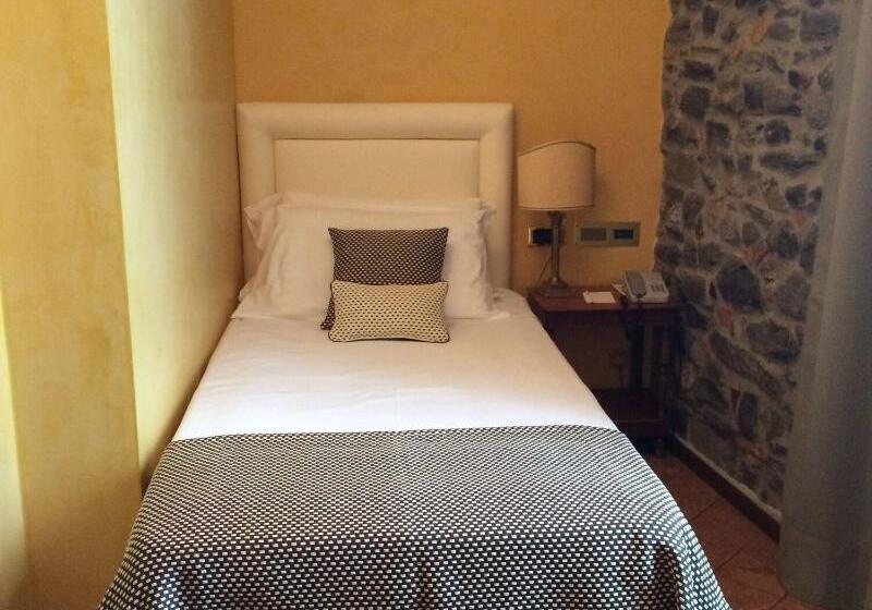 标准单人间, Albergo Le Due Corti