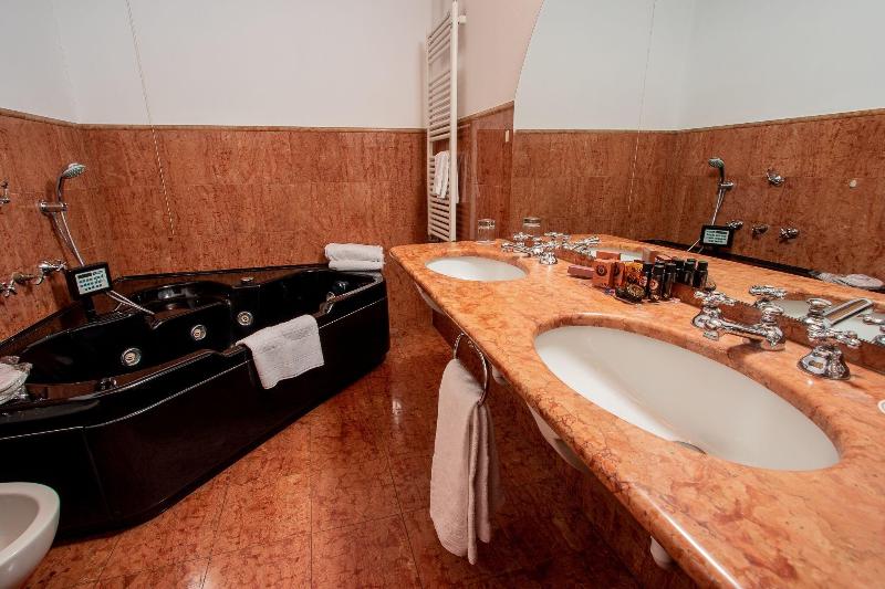 高级大房间, Albergo Le Due Corti