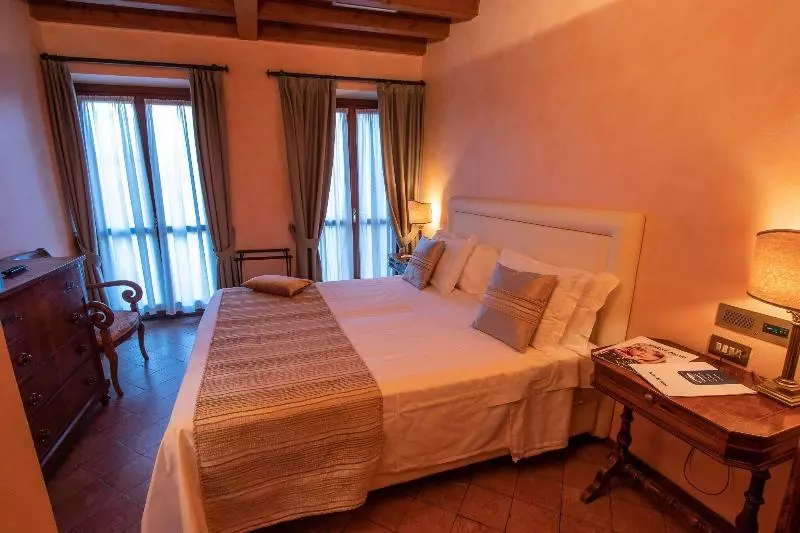 スーペリアールーム, Albergo Le Due Corti