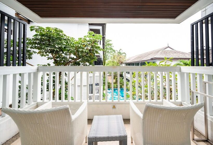 اتاق لوکس سه تخته, Aonang Buri Resort  Sha Extra Plus