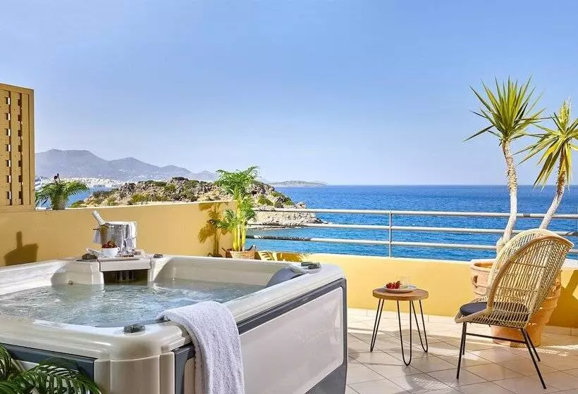 オーシャンビュージュニアスイート, Blue Marine Resort And Spa