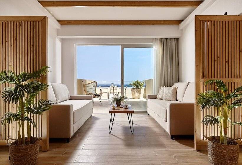 Семейный Номер Вид на Море, Blue Marine Resort And Spa