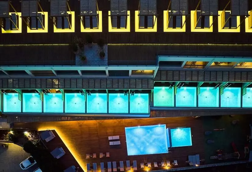 オーシャンビューのプレミアムルーム。, Blue Marine Resort And Spa