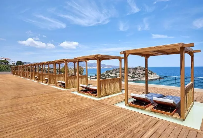 オーシャンビューのプレミアムルーム。, Blue Marine Resort And Spa