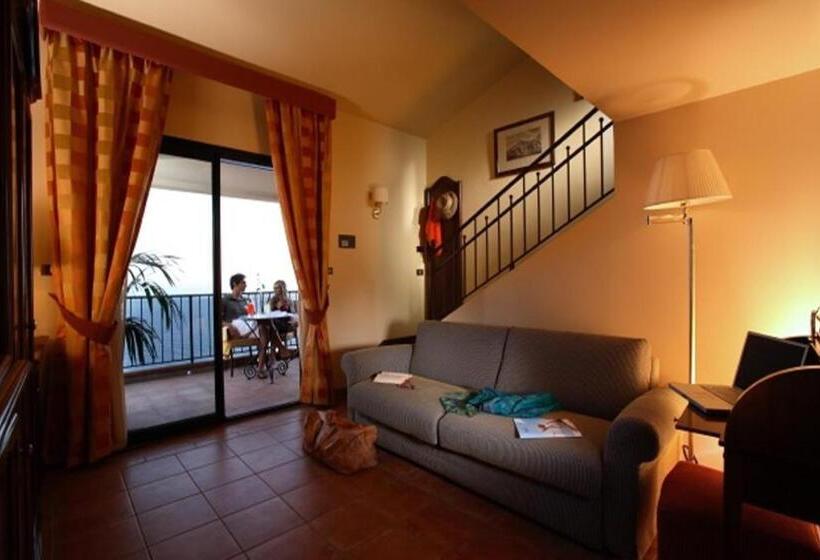 חדר דלוקס נוף לים, Capo Dei Greci Taormina Coast Resort Hotel & Spa