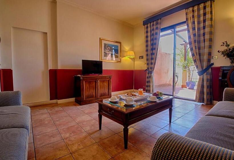 סוויטת ג'וניור, Capo Dei Greci Taormina Coast Resort Hotel & Spa