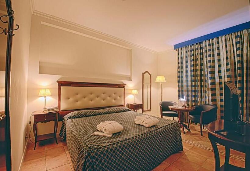 סוויטת ג'וניור, Capo Dei Greci Taormina Coast Resort Hotel & Spa
