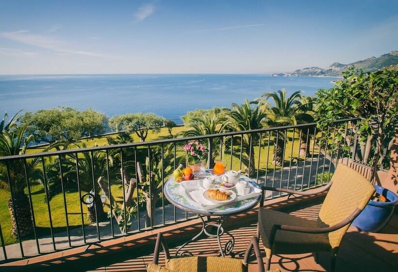 חדר סופריור נוף לים, Capo Dei Greci Taormina Coast Resort Hotel & Spa