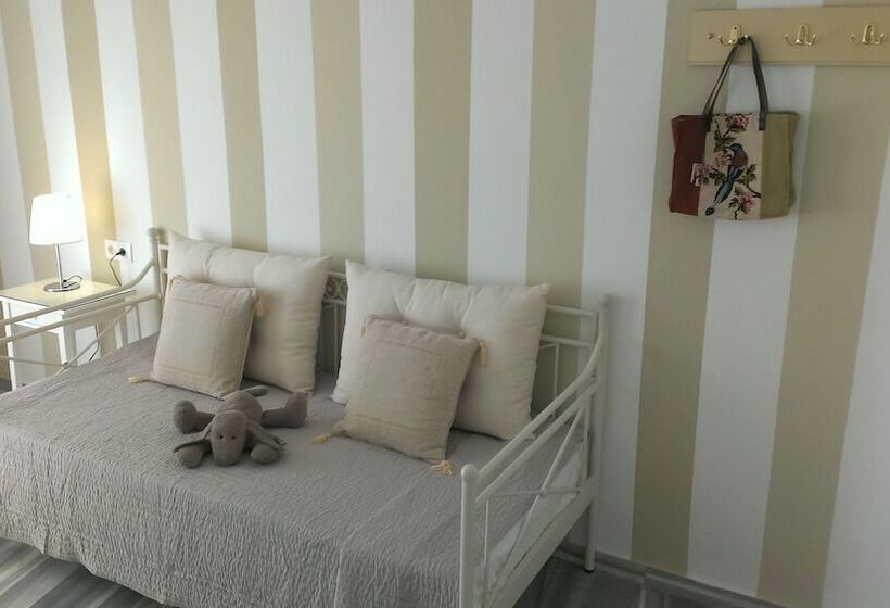 Номер Superior, Cyclades