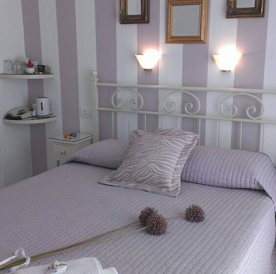 Номер Стандарт Индивидуальный, Cyclades