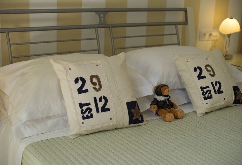 Номер Стандарт, Cyclades