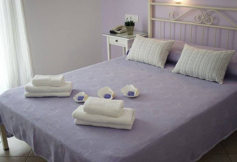 Номер Superior, Cyclades