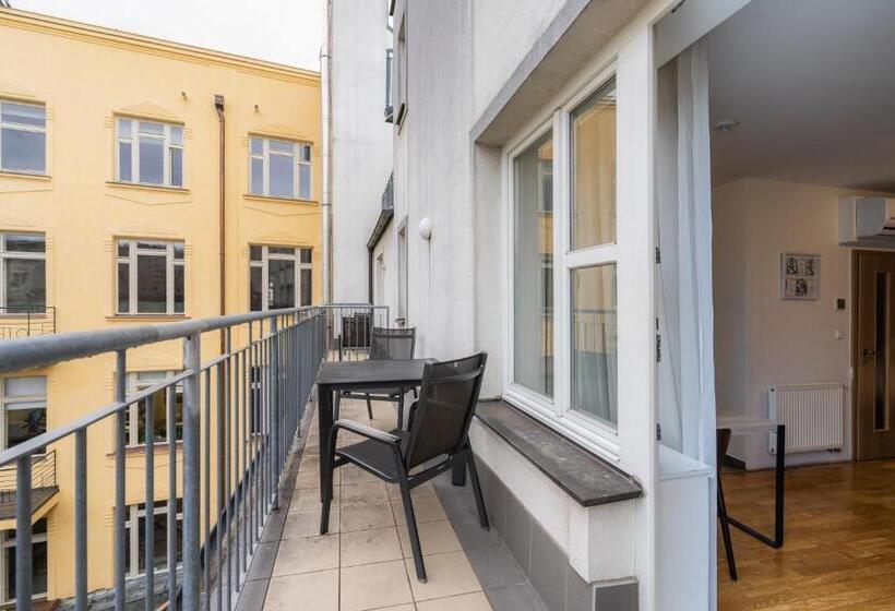 Superior studio with terrace, Ea Aparthotel Melantrich