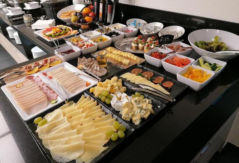 استودیوی استاندارد, Ea Aparthotel Melantrich