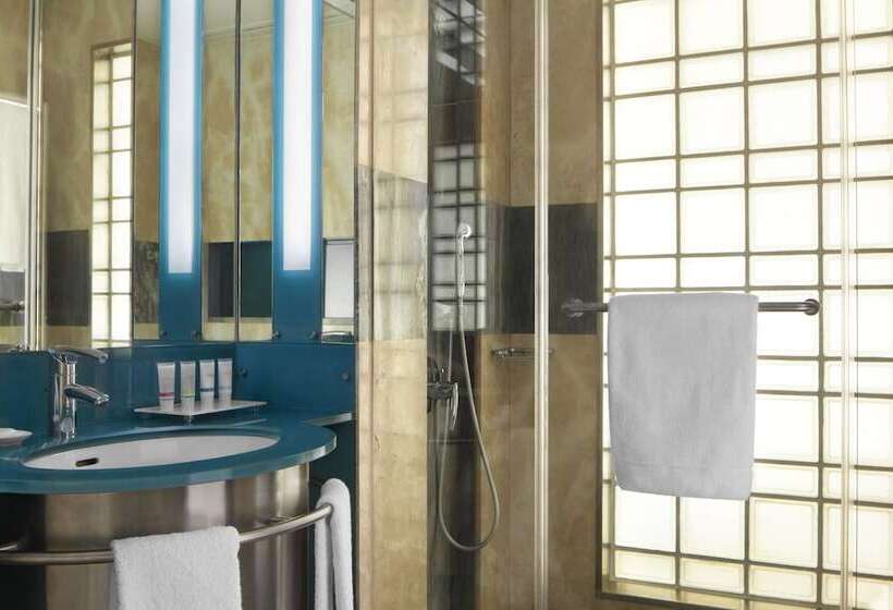 اتاق کلاسیک با تخت دوبل, Four Points By Sheraton Le Verdun