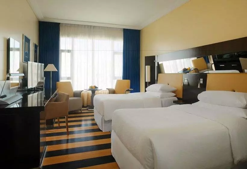 اتاق استاندارد با چشم‌انداز شهر, Four Points By Sheraton Le Verdun