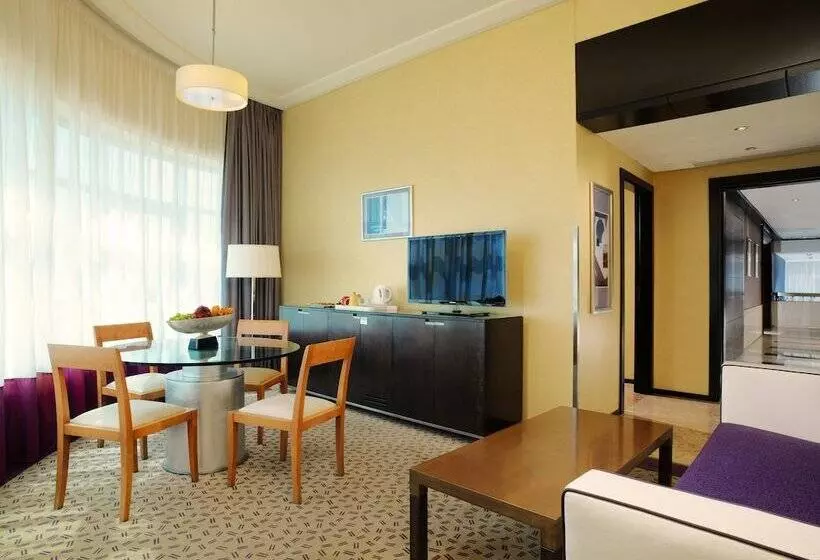 سوییت اجرایی, Four Points By Sheraton Le Verdun
