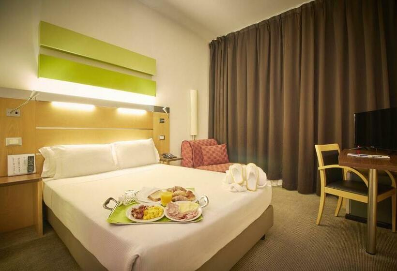 חדר סטנדרט לשלושה, Ih Hotels Milano Gioia
