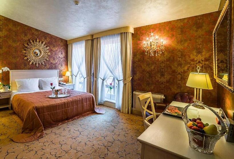 اتاق کلاسیک, Imperial Hotel & Restaurant