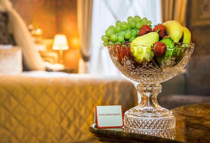 اتاق سوپریور, Imperial Hotel & Restaurant