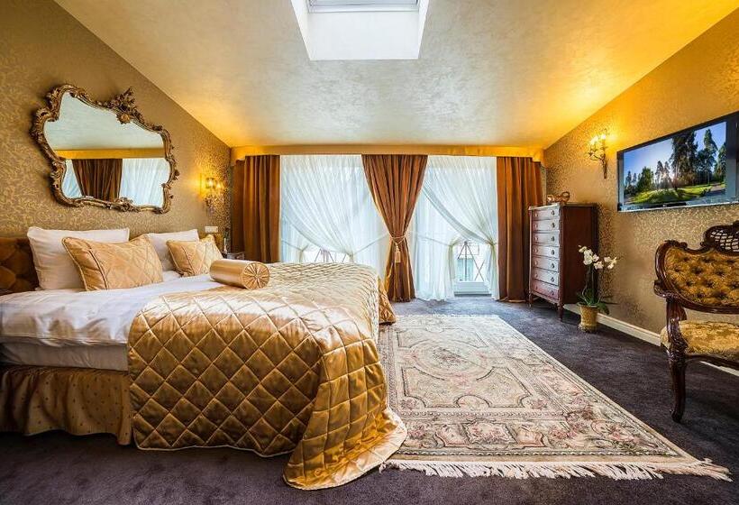 سوئیت رویال, Imperial Hotel & Restaurant