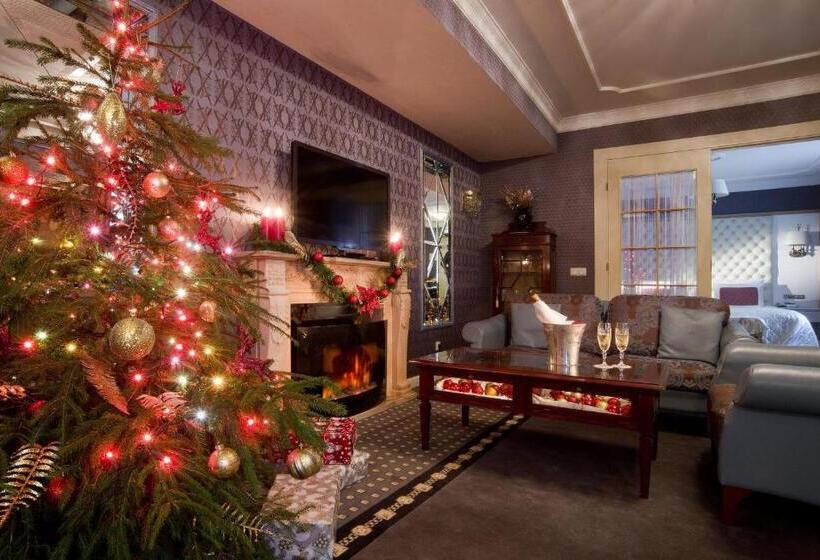 سوئیت رویال, Imperial Hotel & Restaurant