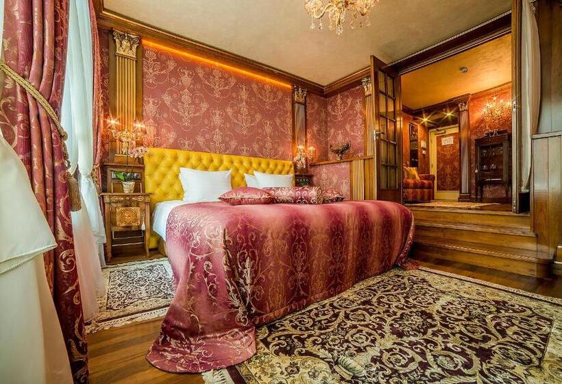 سوییت, Imperial Hotel & Restaurant