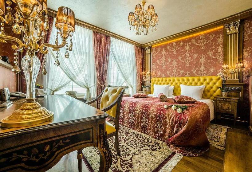 سوییت, Imperial Hotel & Restaurant