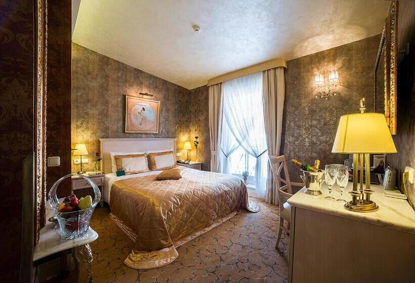 اتاق استاندارد, Imperial Hotel & Restaurant