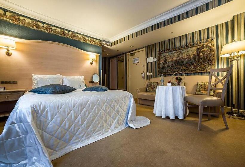 اتاق استاندارد, Imperial Hotel & Restaurant