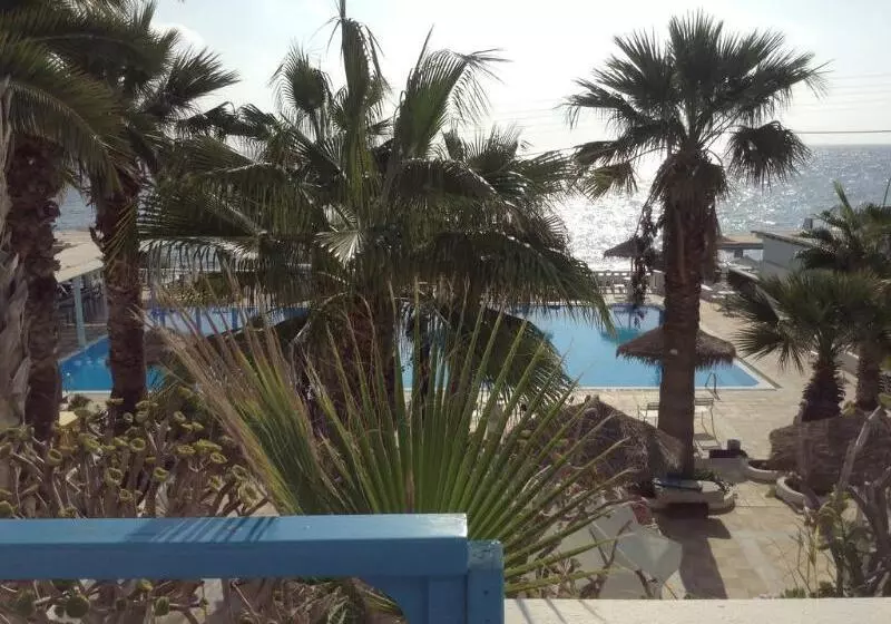 اتاق استاندارد با چشم‌انداز دریا, Kamari Beach
