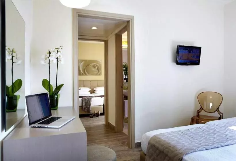 اتاق خانوادگی, Mouikis Hotel Kefalonia