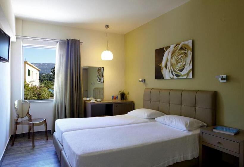 Номер Basic, Mouikis Hotel Kefalonia