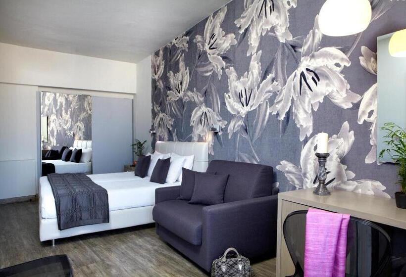 Трехместный Номер Стандарт Боковой Вид на Море, Mouikis Hotel Kefalonia