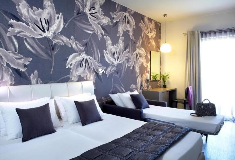 Трехместный Номер Стандарт Боковой Вид на Море, Mouikis Hotel Kefalonia