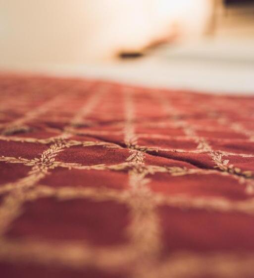 חדר סטנדרט, Robinson