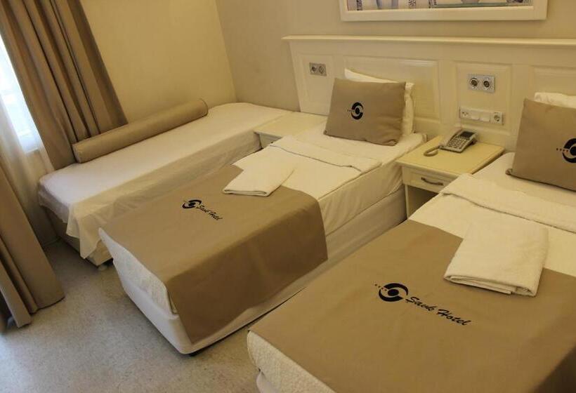 스탠다드 트리플 룸, Savk