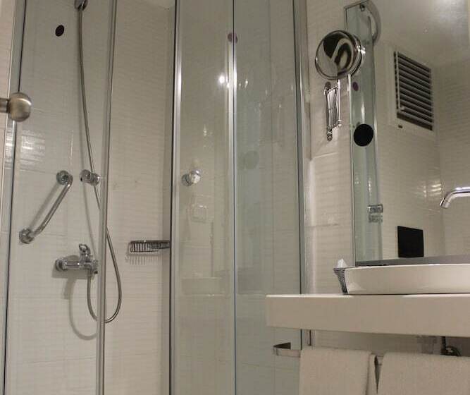 스탠다드 룸, Savk