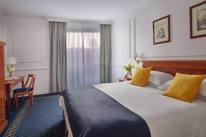 اتاق لوکس, Savoy Hotel & Spa Preferred Hotels & Resorts