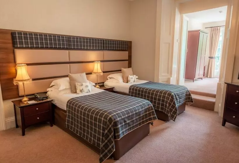 سوییت جونیور, The Albany St Andrews